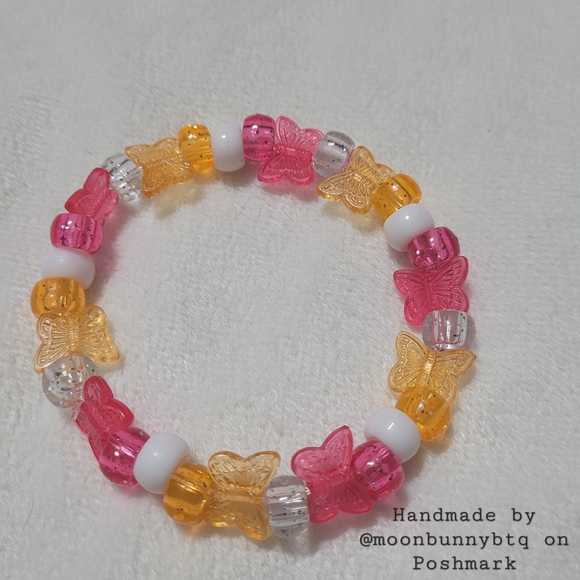 Handmade stacking bracelet "lesbian" LGBT pride 🏳️‍🌈 beaded kandi - Picture 5 of 11